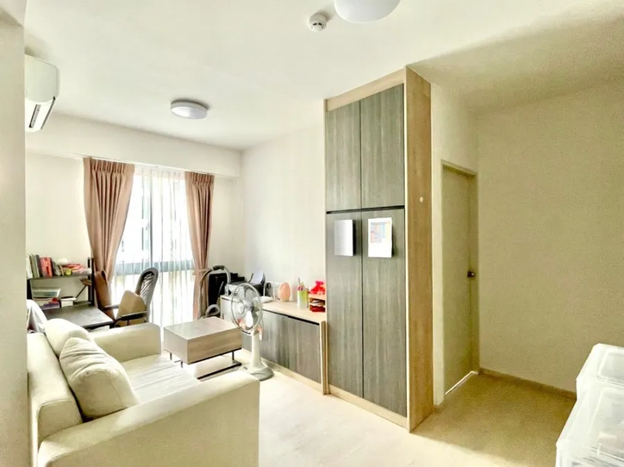 For sale, Unio Sukhumvit 72, Building B, 5th floor, fully furnished room. Ready to move in immediately. Hurry up to reserve now. Don't miss it.