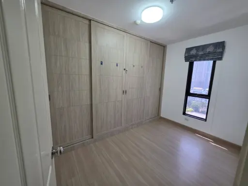 Selling Supalai Loft @ Talat Phlu Station, 2 bedrooms, spacious living area, high-quality built-in furniture. Book now! images