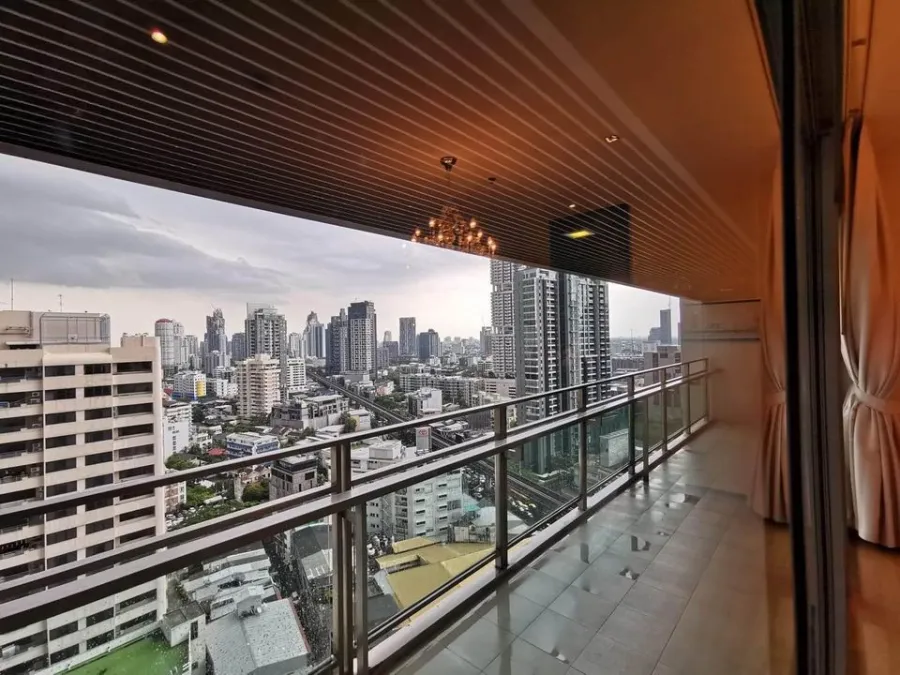 ให้เช่า เดอะ เมดิสัน สุขุมวิท 41 ห้องกว้างใหญ่มากเวอร์ บิ้วอินอย่างดีมีคุณภาพ พร้อมเฟอร์จัดหนัก ด่วน