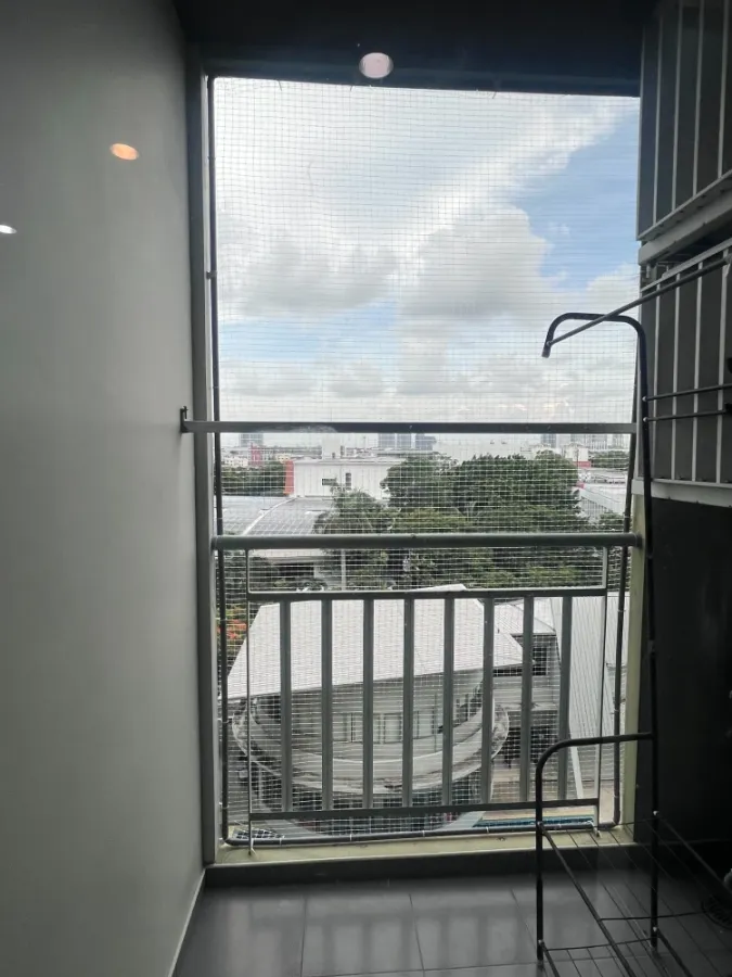 For rent: Lumpini Ville Lasalle-Barring, 7th floor, fully furnished, very livable. Book now! (Urgent!)