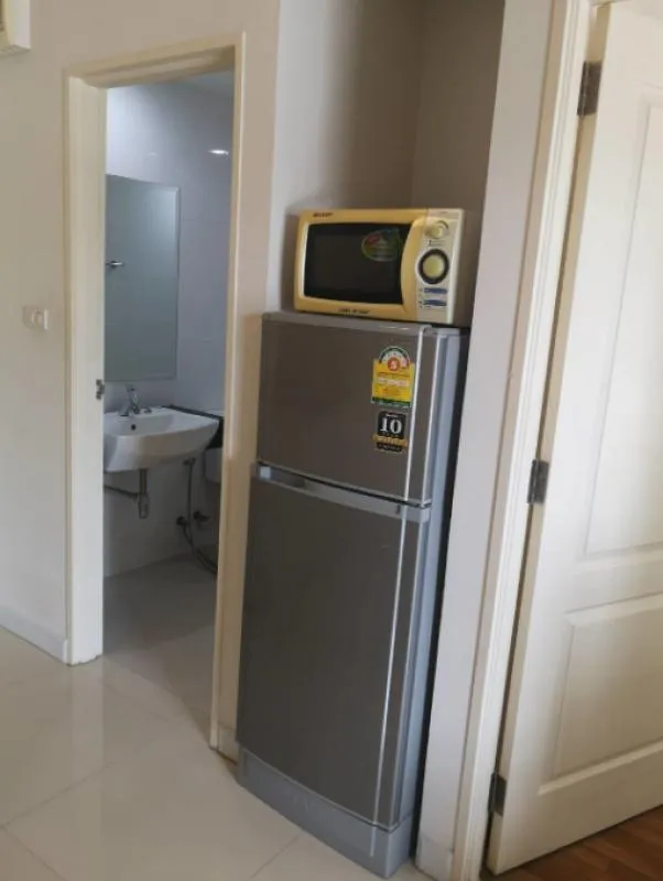 Good condo, quality location, simple decorated room, comfortable for the eyes. Fully furnished, rent now at Summer Garden urgently.