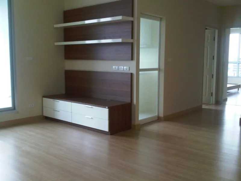 ขาย ให้เช่า!! คอนโด ไลฟ์ แอท สาทร 10 ห้องเลขที่ 48/283 ห้องสวยติดรถไฟฟ้า ทำเลดีพร้อมอยู่ อย่ารอช้า!!
