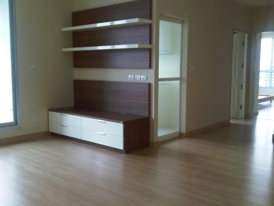 ขาย ให้เช่า!! คอนโด ไลฟ์ แอท สาทร 10 ห้องเลขที่ 48/283 ห้องสวยติดรถไฟฟ้า ทำเลดีพร้อมอยู่ อย่ารอช้า!!
