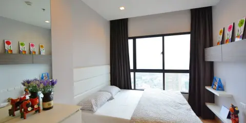 ให้เช่า คอนโด Urbano Absolute Sathon-Taksin ชั้น 32 วิวแม่น้ำ ห้องตกแต่งสวยน่าอยู่สุดๆ จองเลย