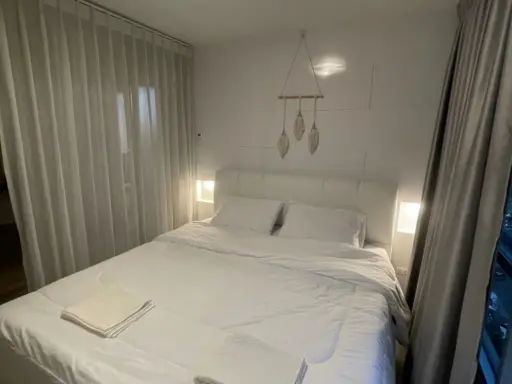 Sale D Condo On Nut - Rama 9, 7th floor, spacious room with furniture and electrical appliances. Book now.
