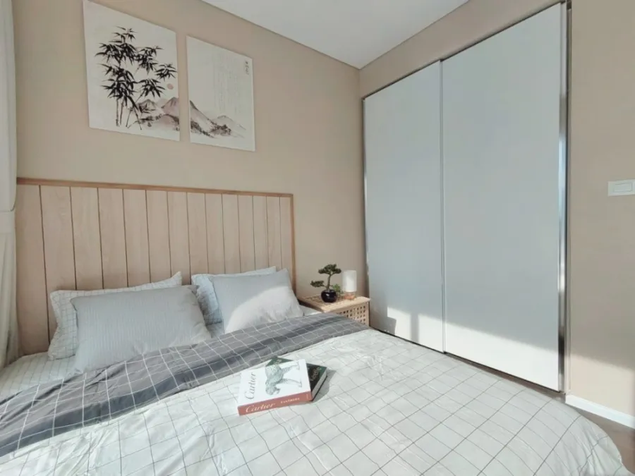 For sale The Saint Residences ห้องแต่งน่าอยู่ พร้อม Built in อย่างดี ราคาอย่างคุ้ม รีบมาจับจองเลย