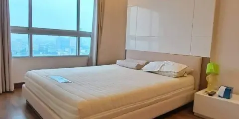 For sale Q house condo sathorn ห้องพร้อมอยู่ มี walk-in closet ในตัว ดีครบจบที่นี่ บอกเลยว่าห้ามพลาด