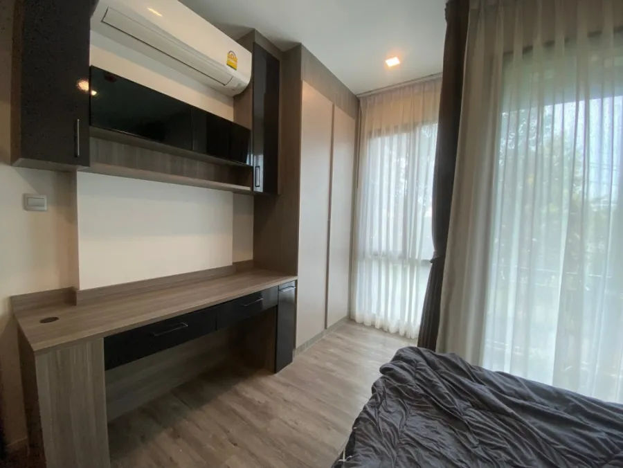 Brown Condo รัชดา 32 ให้เช่า พร้อมเฟอร์ Built-in เครื่องใช้ไฟฟ้าครบ พร้อมอยู่สุดๆ ย้ายด่วนๆเลยจ้า