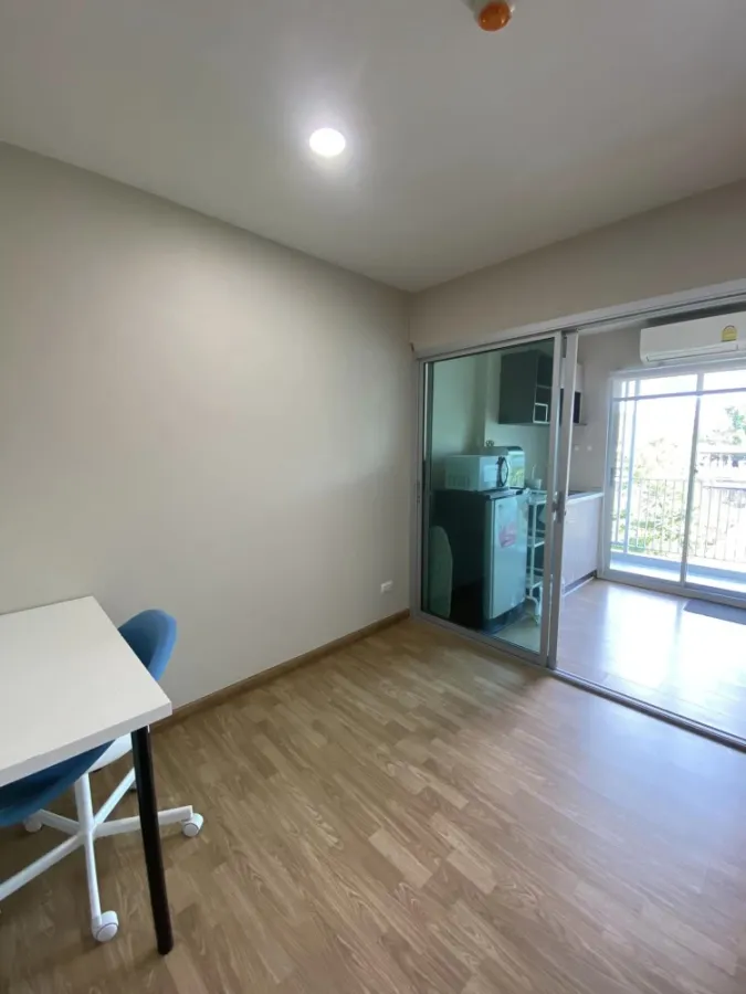 For rent: BE Condo room, ready to move in, complete with furniture and electrical appliances. If you don't reserve, you'll regret it later.