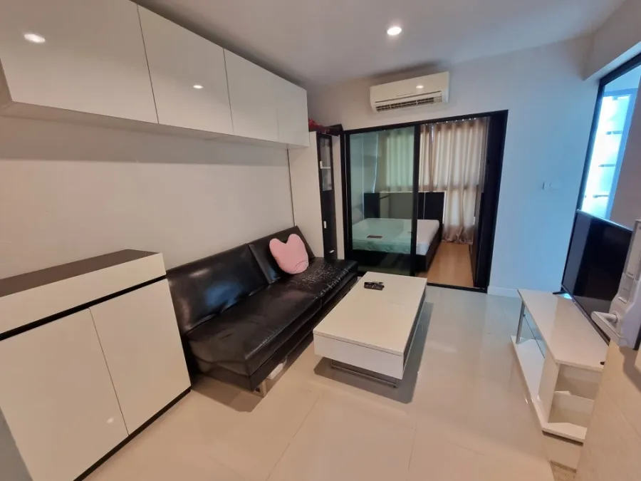 ให้เช่าคอนโด เมโทร สกาย รัชดา 1 Bedroom 28 ตร.ม. ชั้น 8 วิวเมืองสบายตา เครื่องใช้ไฟฟ้าครบ จองเลย