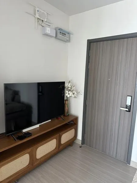 For rent: Supalai Premier Si Phraya-Samyan, high floor, great atmosphere, fully furnished, sofa bed, very comfortable, book now.