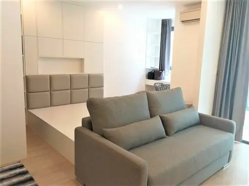 Condo for rent, Ideo Q Chula-Samyan built in, whole room with premium grade furniture. No regrets instead. Hurry up.