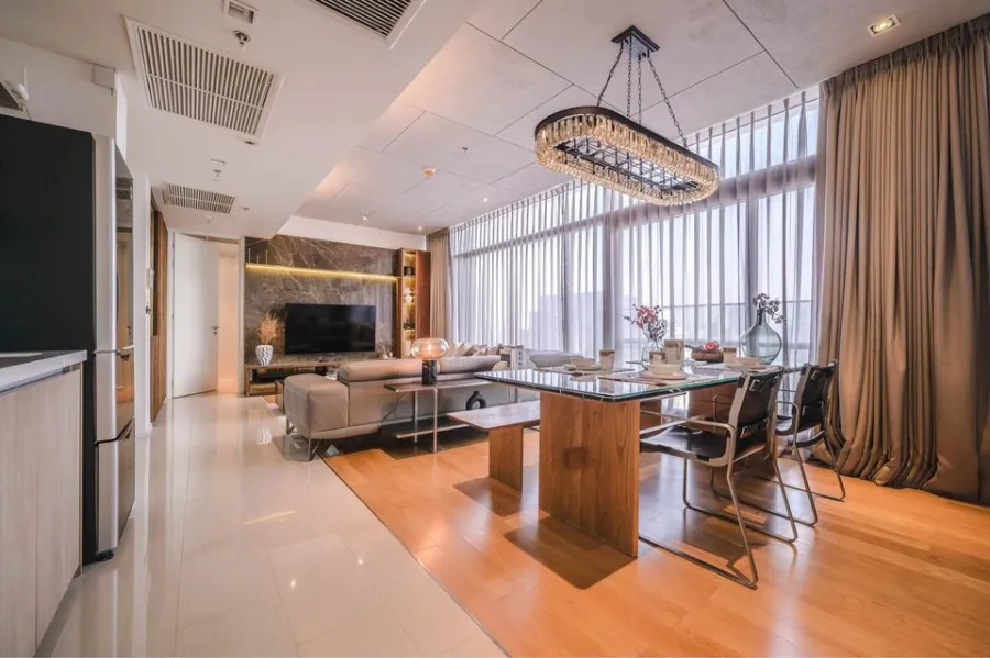 For sale or rent, Circle 2 living prototype, 30th floor, Panorama view, beautiful, luxurious, not fake, good like this, don't miss it.