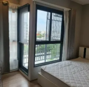 For rent, The Tree Huamark Interchange, 4th floor, high, good size, complete facilities, book now, don't miss it.