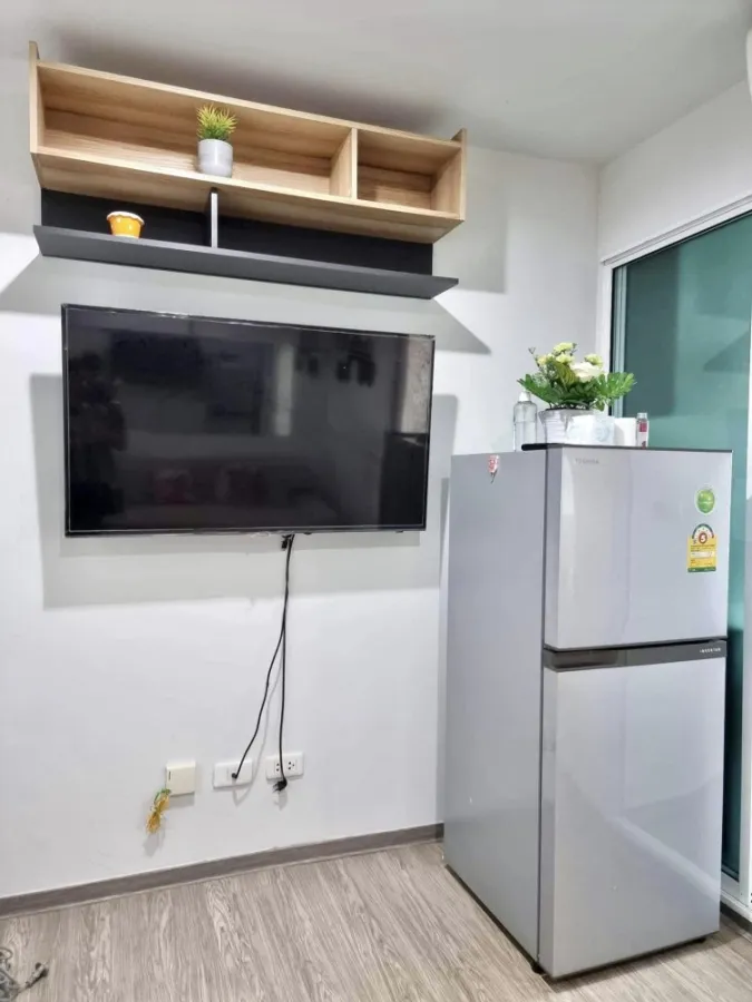For rent, Regent Home Sukhumvit 97/1, corner room, lots of usable space, fully furnished. If interested, hurry up and reserve now. Don't be late.