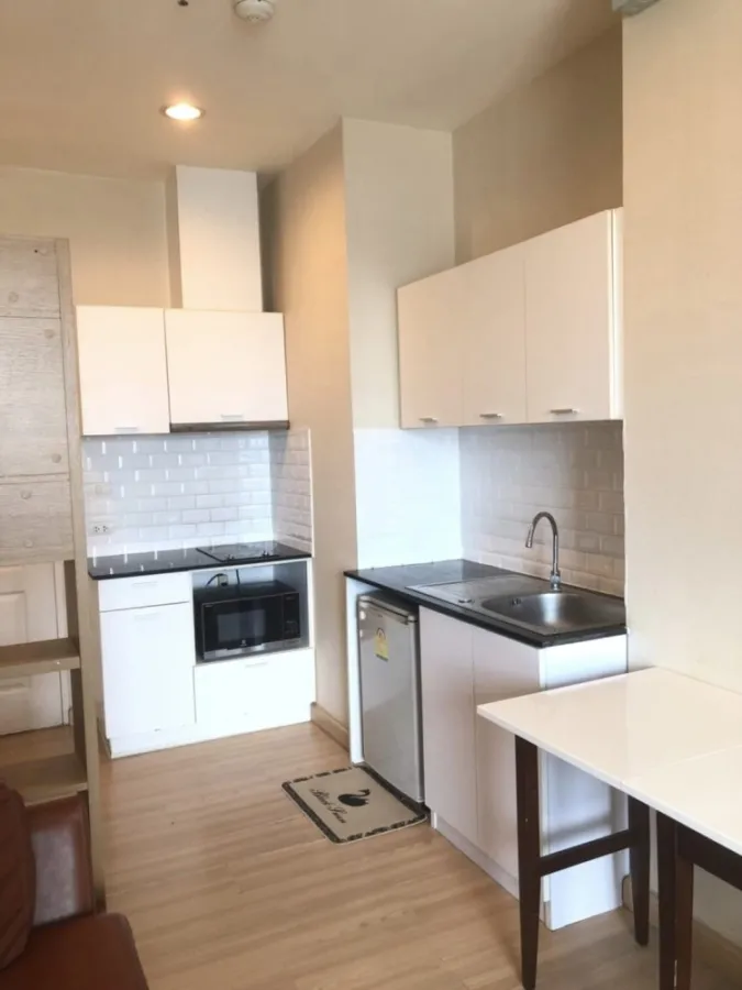 ขาย ให้เช่า The LightHouse Sathorn-Chareonnakorn ชั้น 9 วิวโล่งโปร่งสบายตา ห้อง STUDIO สนใจจองเลยจ้า