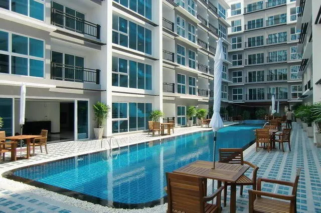 For Sale / Rent Centara Avenue Residence & Suites Pattaya Pool View Full set of furniture. Hurry up.