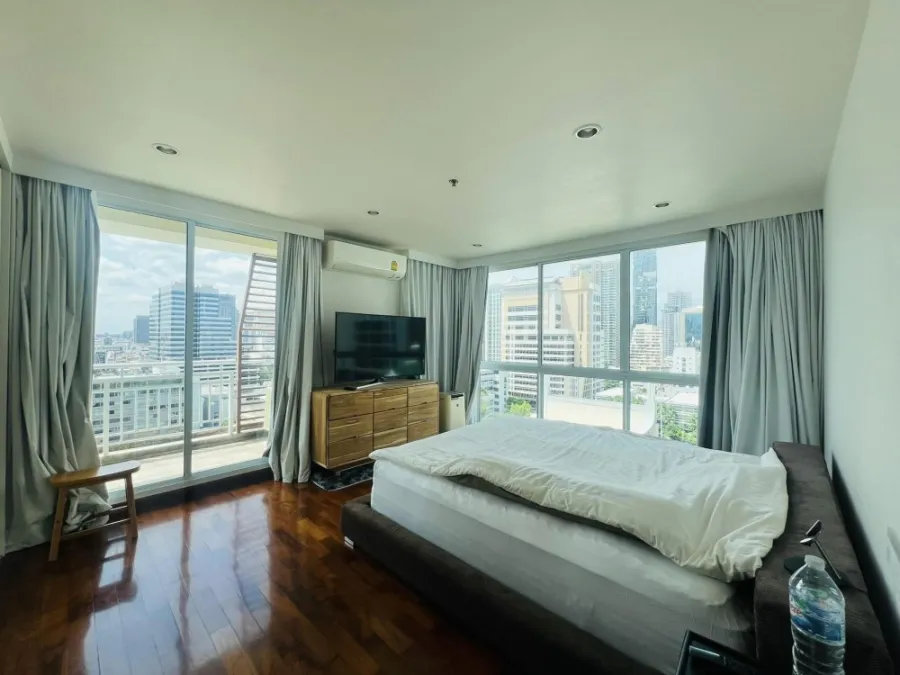 Condo for sale, Baan Siri Silom, corner room, large size, private, great view, can't miss out on booking.