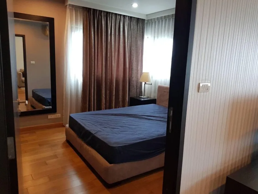ปล่อยเช่าคอนโด Sathorn Gardens 1 ห้องนอน 1 ห้องน้ำ พร้อมอยู่ เตียงใหญ่ เฟอร์ครบ จองด่วน