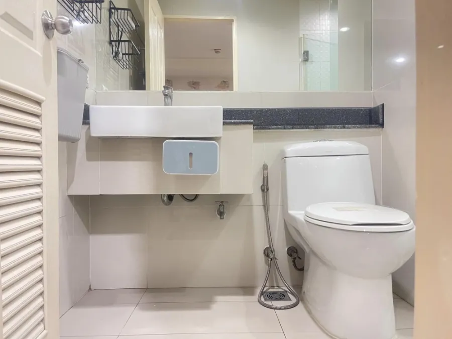 Sell The Kris 17, 1 bedroom, 1 bathroom, fully furnished Full wallpaper. Don't miss it.