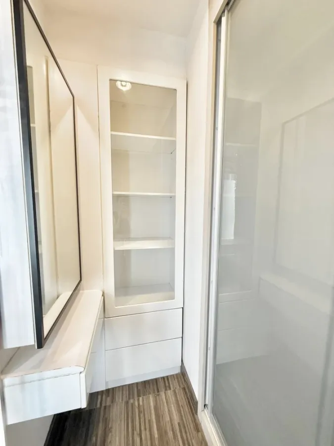 ให้เช่า IDEO รัชดา-ห้วยขวาง ชั้น 17 ห้องมุมมีความเป็นส่วนตัว Built-in ทั้งห้อง รีบมาจองก่อนพลาด