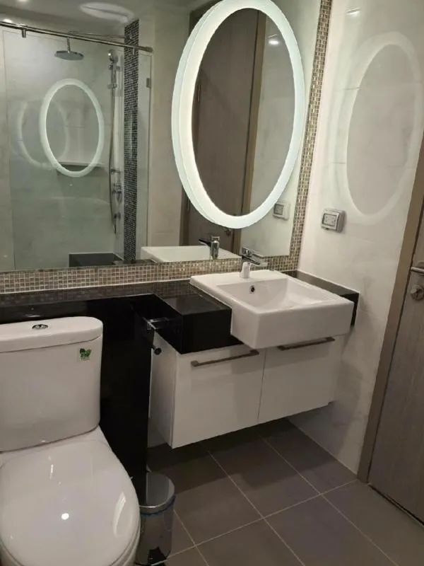 Urgent for rent !! Supalai Oriental Sukhumvit 39 Condo, prime location, convenient to travel by train Responding to all lifestyles, book now !!