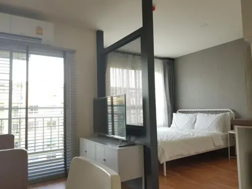 New condo, 7th floor, size 22.64 sq m. Pool view and garden. complete facilities