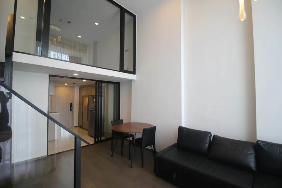 ให้เช่า พาร์ค ออริจิ้น ราชเทวี ห้อง Duplex ชั้นสูง ห้องติดวอลเปเปอร์อย่างดี หิ้วกระเป๋าเข้าอยู่เลย