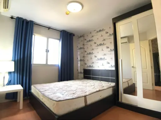 For rent, Lumpini Condo Town Rattanathibet, room ready to move in, 2nd floor, not very high, great price. Don't be afraid to make a reservation.