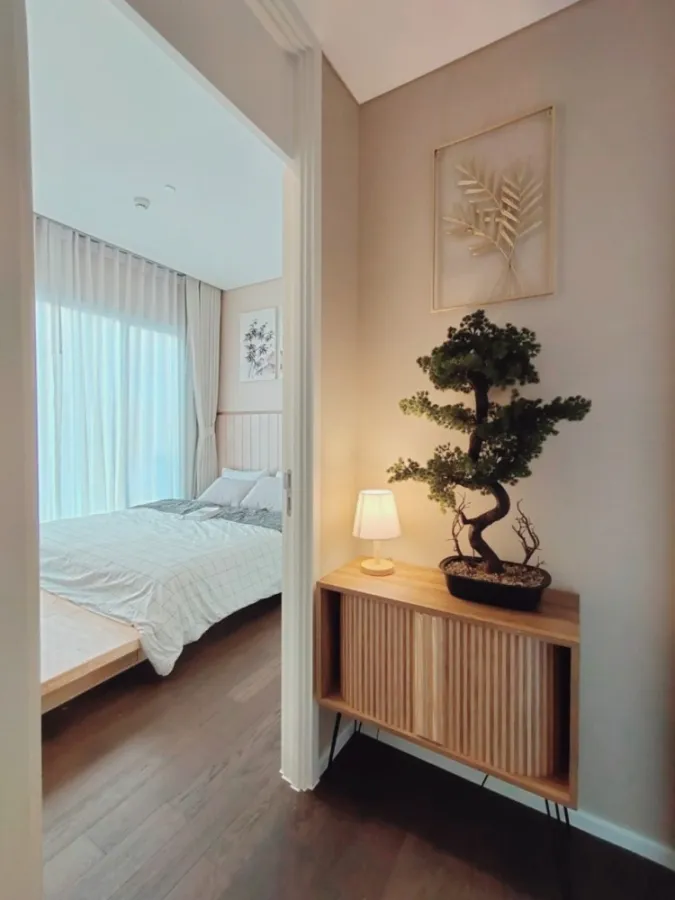 For sale The Saint Residences ห้องแต่งน่าอยู่ พร้อม Built in อย่างดี ราคาอย่างคุ้ม รีบมาจับจองเลย