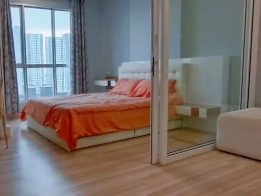 The Hotel Serviced Condo for rent, high floor, fully furnished, affordable price, spacious and comfortable, reserve now.