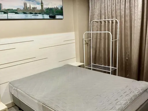 For rent: Clover Lat Phrao 83, convenient transportation, fully furnished + electrical appliances. Hurry, it'll be gone soon.