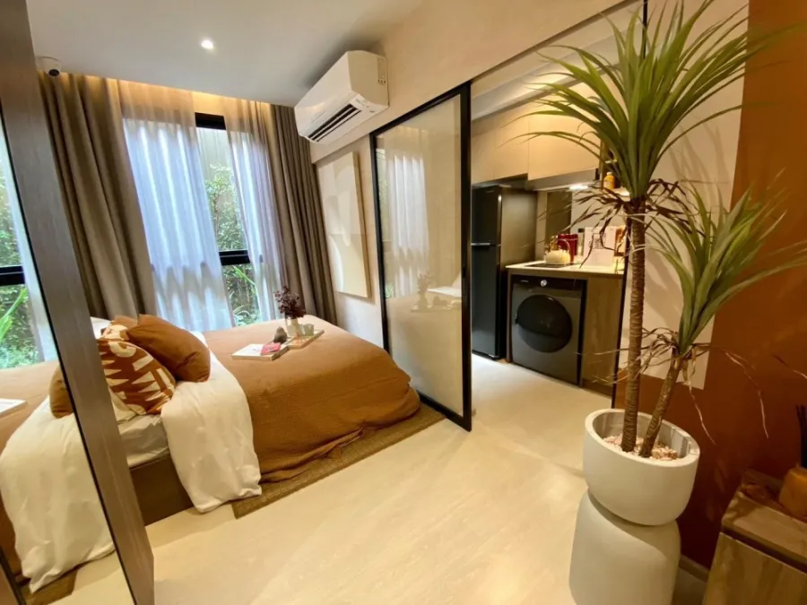 Selling preemption for Nue Core Khu Khot Station, studio room, 3rd floor, not very high, comes with a great price, buy it now.