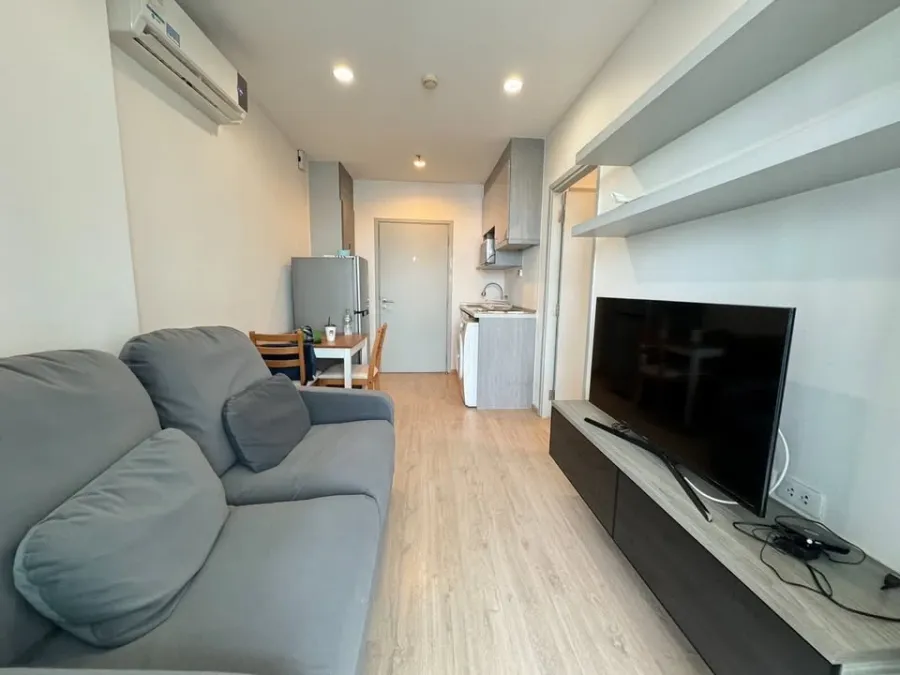 For sale: Ideo Sathorn-Tha Phra, open and airy city view, very comfortable to look at, fully furnished, book now, don't hesitate.