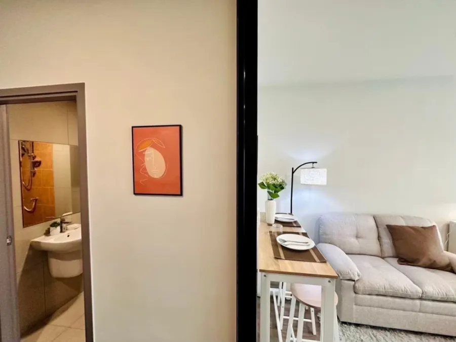 Rich Point @ BTS Wutthakat for rent. Beautifully decorated room with pool view. Book now!