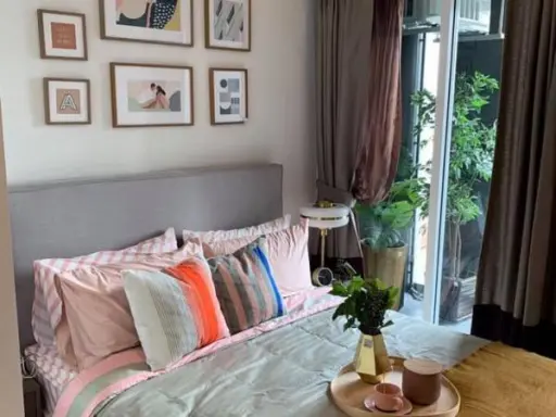 Beautiful room, nice view, good view, not blocked, the room is not hot, has everything, for rent at Chapter One Eco Ratchada-Huay Kwang