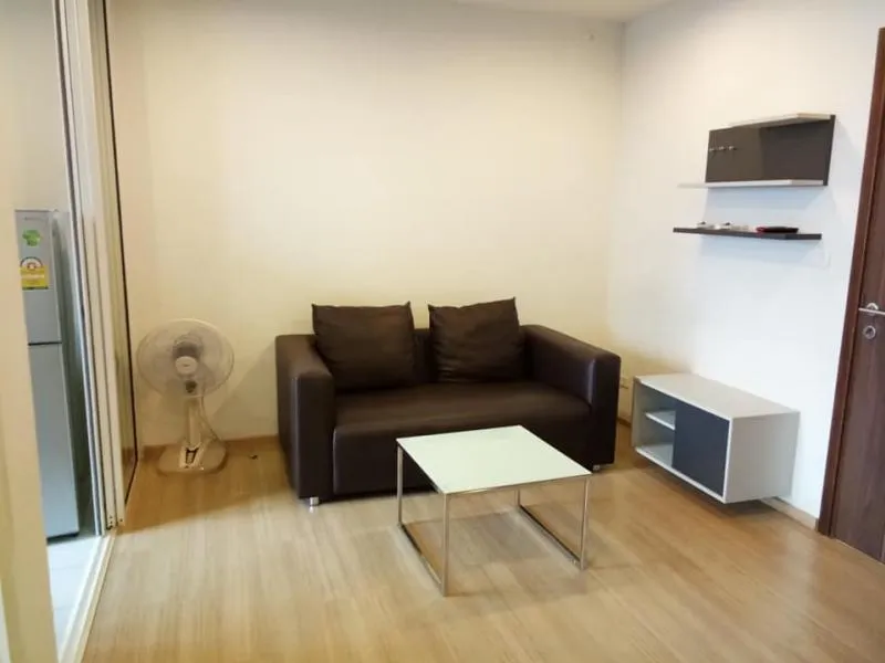 Sell ​​The BASE Chaengwattana, this room has a good view, 1 bedroom, fully furnished, very livable, book now, do not miss it.
