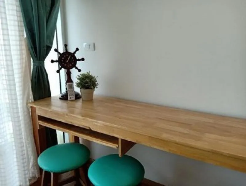 For rent Abstracts Phahonyothin Park, very new room. The owner takes good care. Fully furnished and electrical appliances