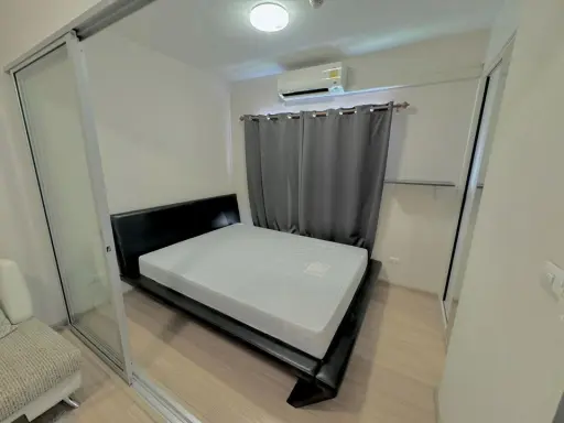 For rent: Plum Condo Bangyai Station Phase 2, shady garden view, comfortable to the eye, with electrical appliances ready to use, don't miss it.