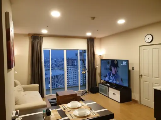 For sale: The Complete Rajprarop, 30th floor, spacious room. Big screen TV, watch movies to your heart's content Hurry and reserve before you miss out images