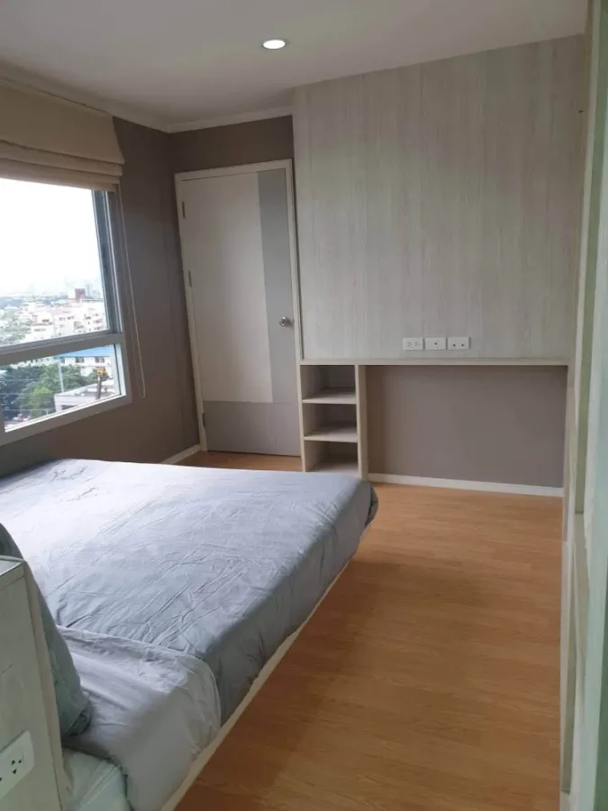 For rent: Lumpini Place Srinakarin-Huamak Station. A comfortable and fully furnished apartment.