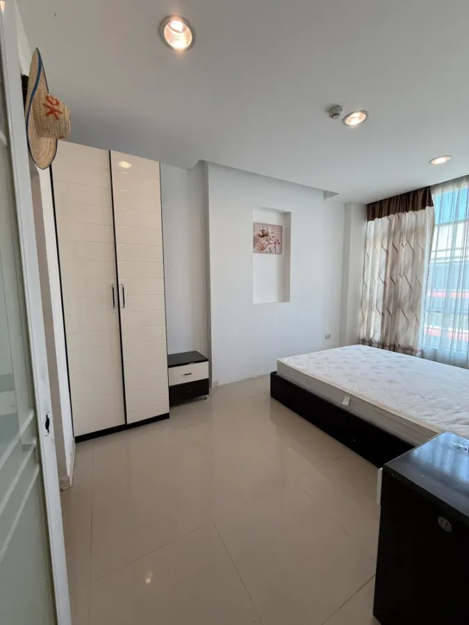 For sale or rent: CC Condominium 1, 1 bedroom, 1 bathroom, fully furnished and equipped. Reserve now!