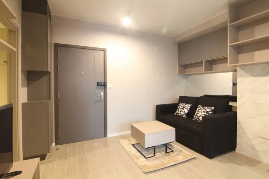 Condo for rent, Ideo Sukhumvit 93, the room is not hot, the furniture is build in, the price is tangible, hurry up.