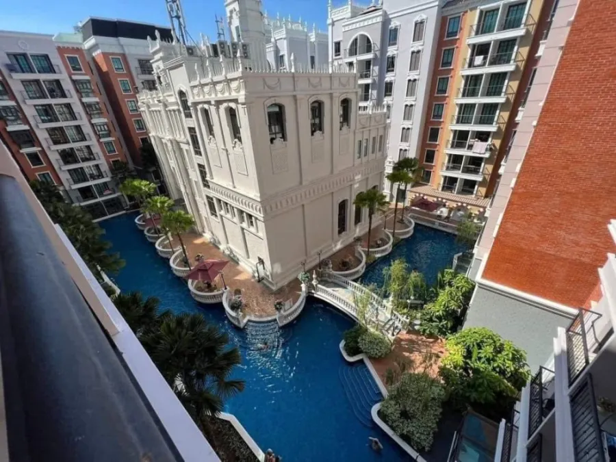 For rent: Espana Condo Resort Pattaya (Jomtien). Built-in decoration, tone control, garden view. Reserve first and get in first.