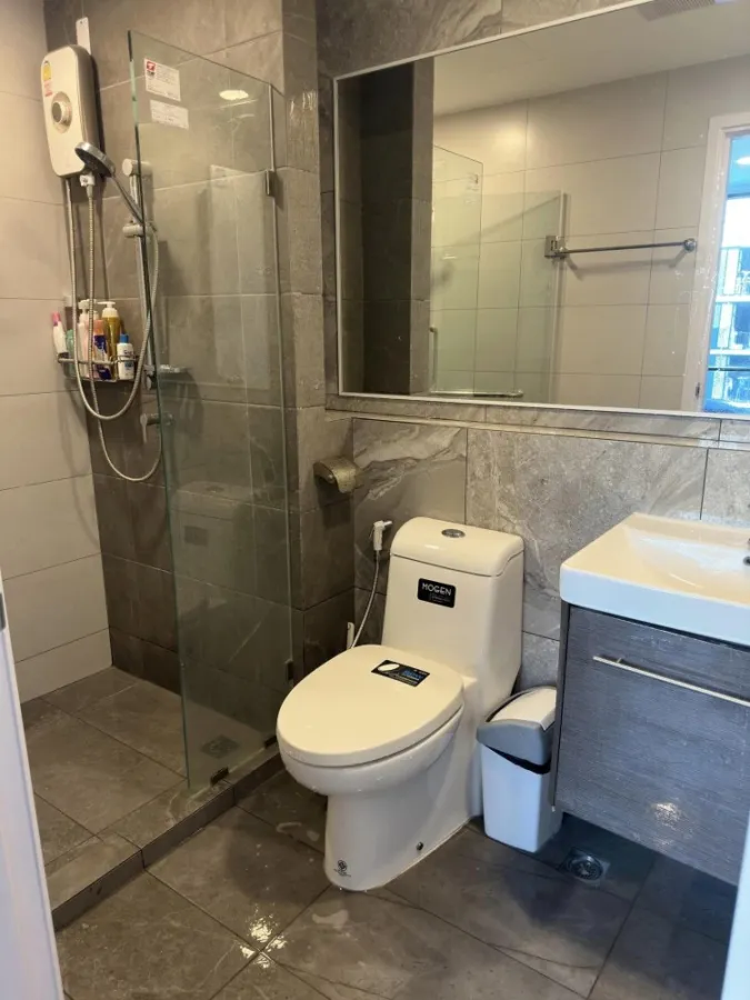 Sell Rent Beat Bangwa Interchange Fully furnished room with electrical appliances, very good price, book now.