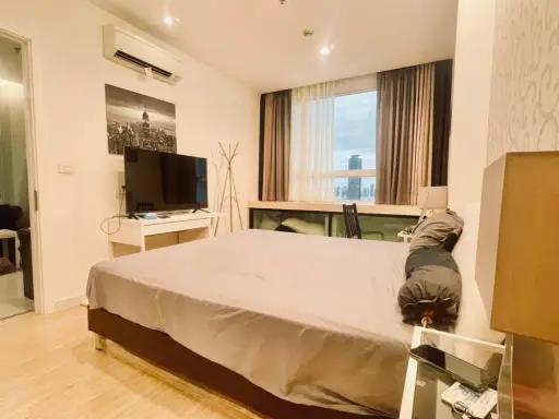 For rent!! Condo T.C. Green 4, 28th floor, spacious room, fully furnished, good price, ready to move in, hurry and book now!! images