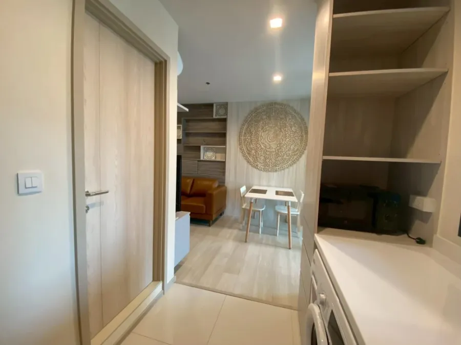 For rent, Life One Wireless, 6th floor, fully furnished room, ready to move in, hurry and reserve now, don't wait.