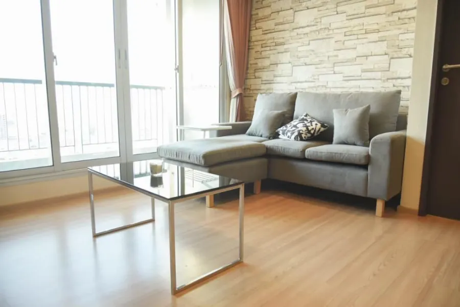 ให้เช่า Rhythm Sathorn 2 ห้องนอน 2 ห้องน้ำ เฟอร์พร้อม เครื่องใช้ไฟฟ้าครบ ห้ามพลาด