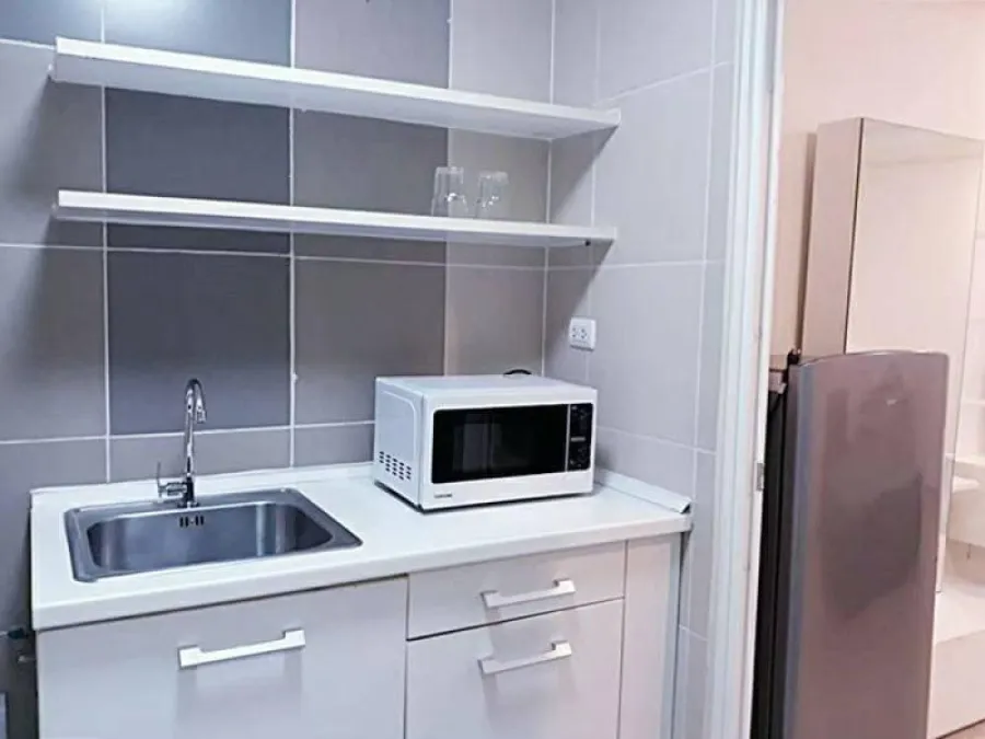 ให้เช่า ​Happy Condo​ รัชดา​ 18 ชั้น 5 พร้อมเฟอร์นิเจอร์และเครื่องใช้ไฟฟ้าครบครัน จองเลย