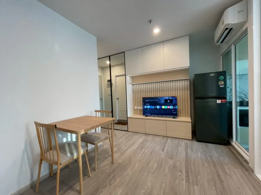 For rent: Regent Home Bangna. Nice room, great location, convenient transportation, fully furnished. Book now!